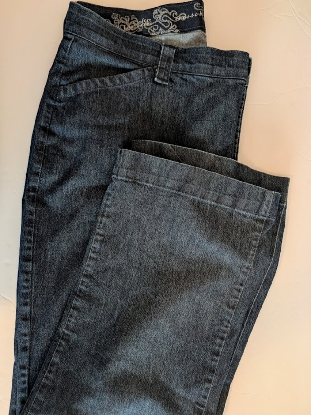 Lee Women's Flare Jeans in Dark Gray Wash